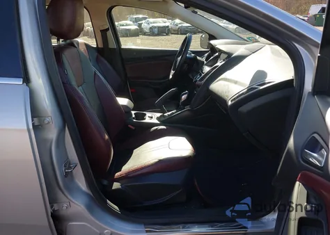 2012 Ford Focus Titanium из США, поврежденный, VIN 1FAHP3N24CL341226